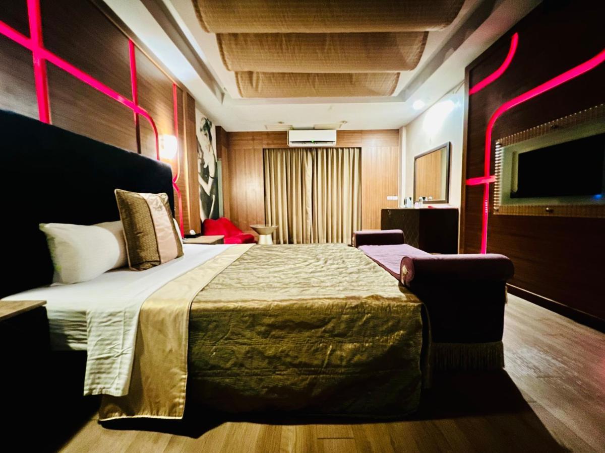 Motel Fabulous Su-ao Esterno foto